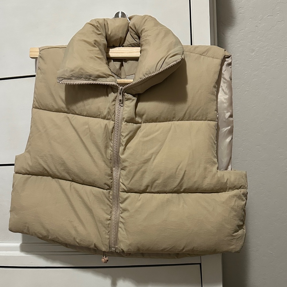 Women's Cropped Tan Puffer Vest